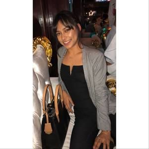 Meet your Posher, Debbie